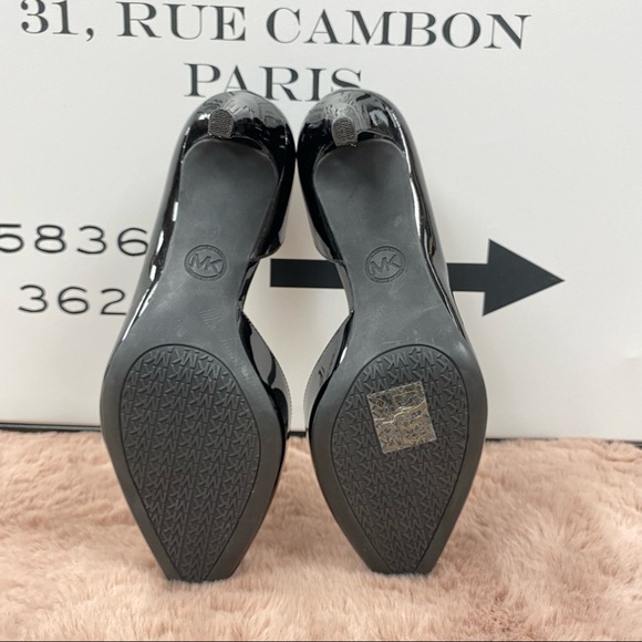 Michael Kors MK Black Patent Leather Heels (Size 8.5) - Authentic - Picture 7 of 11